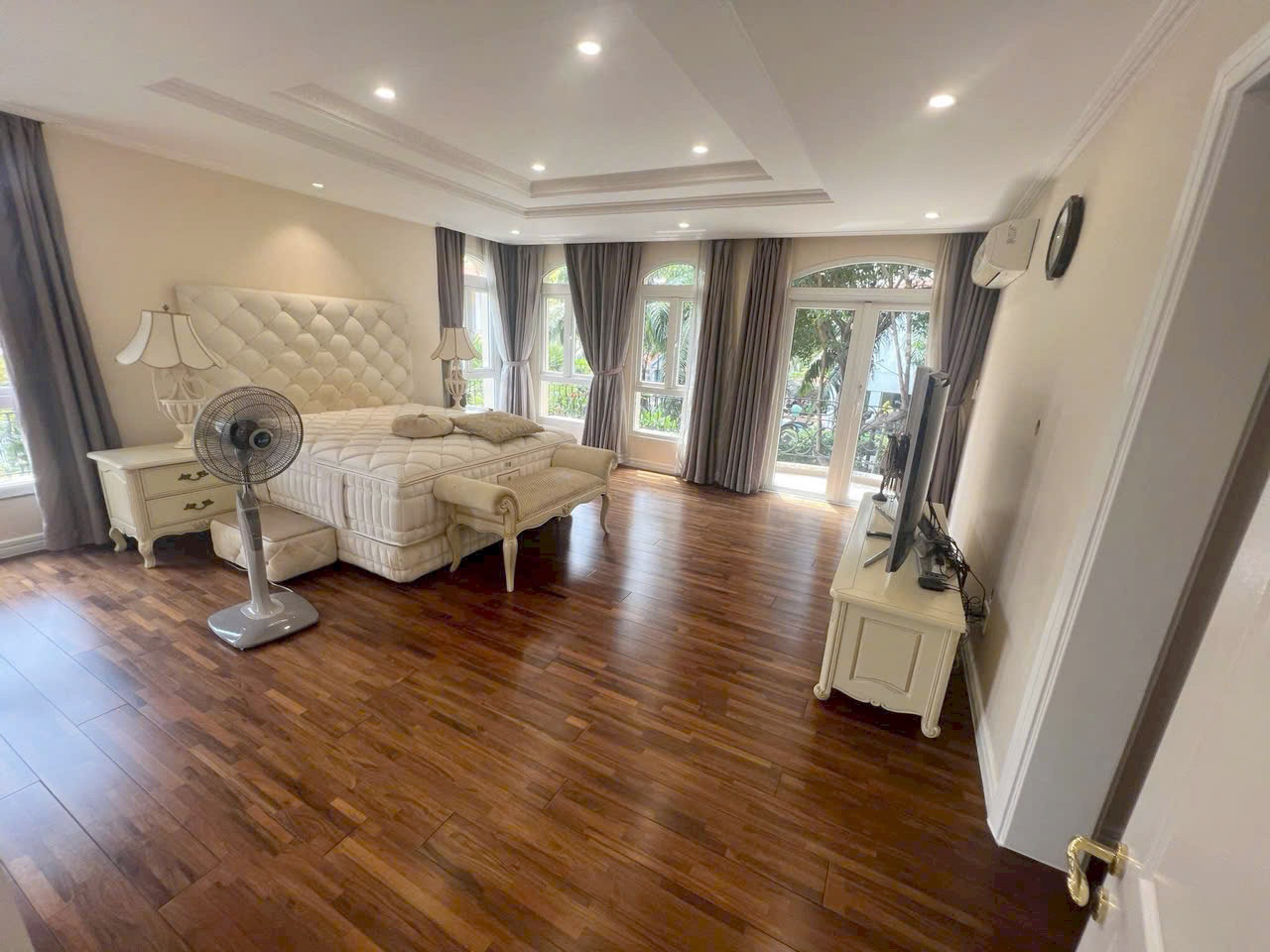 Cho Thuê Biệt Thự Góc 2MT Lam Thiên Lục Địa Mỹ Tú 2, Phú Mỹ Hưng